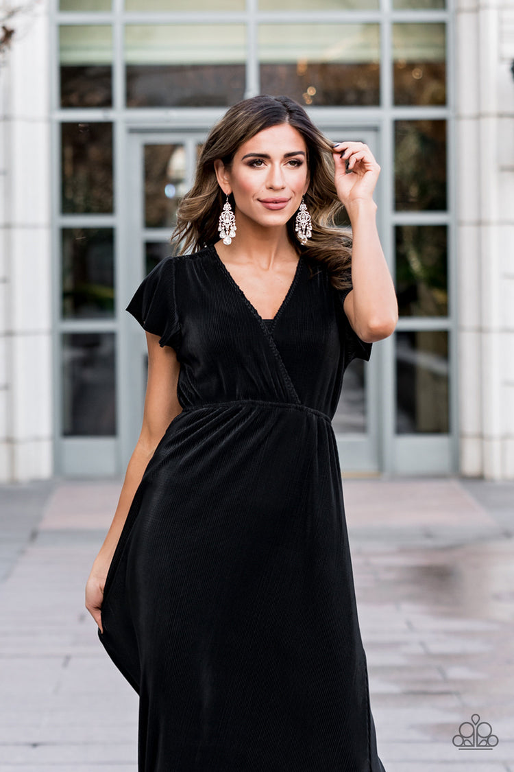 Queen Of All Things Sparkly - White EMP EXCULSIVES