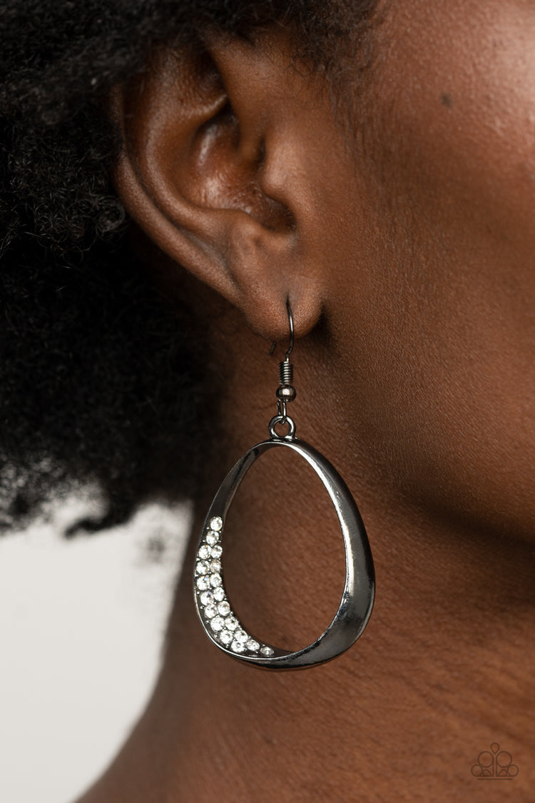 Fiercely Flauntable - Black 1674