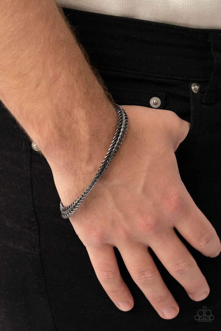 Extraordinary Edge - Black 1825