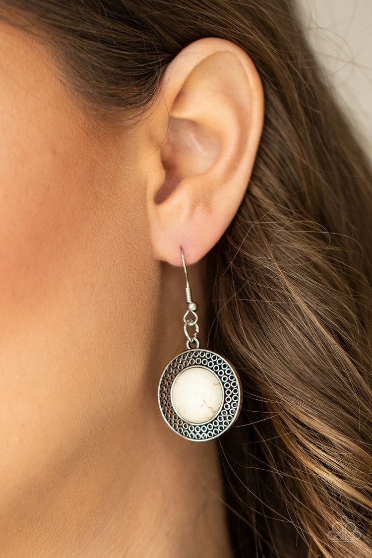 Circle The Wagons - White 1719