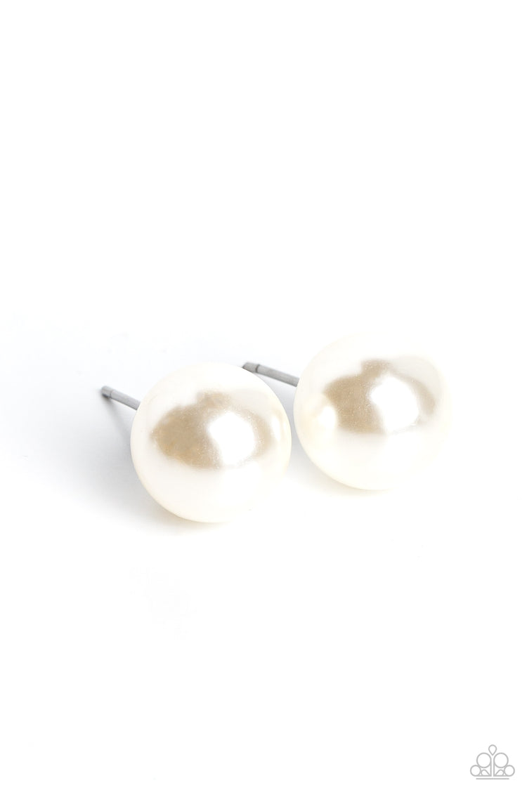 Debutante Details - White Box