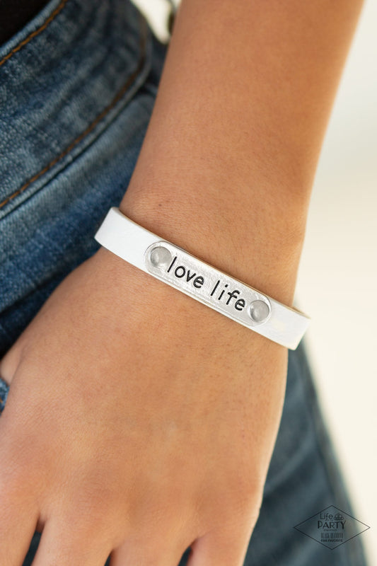 Love Life - White 0218