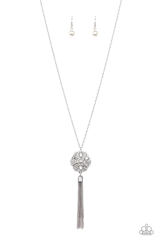 Fine Florals - White 1675