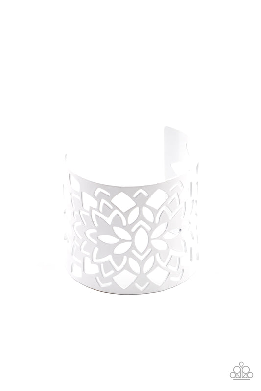 Hacienda Hotspot - White 1688