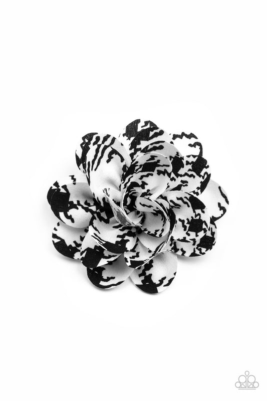 Patterned Paradise - White 1792