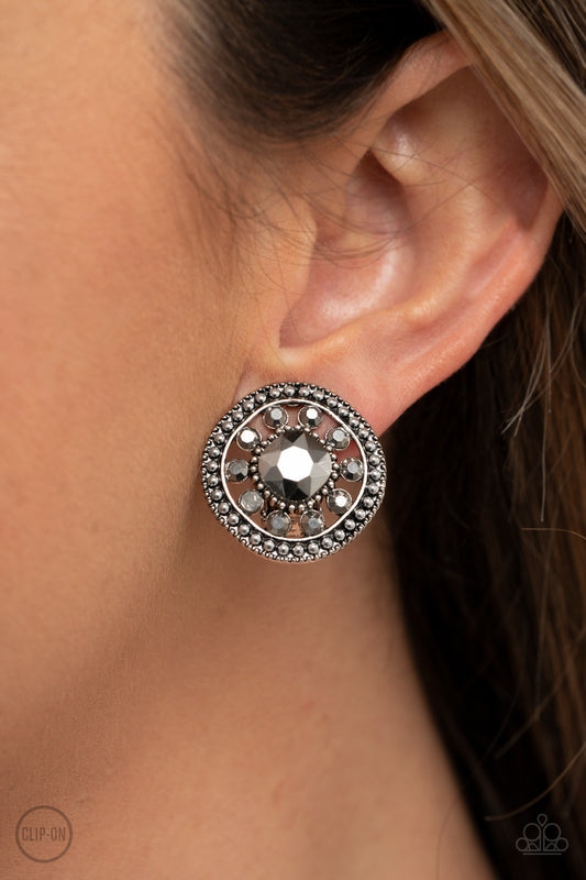 Dazzling Definition - Silver 1694