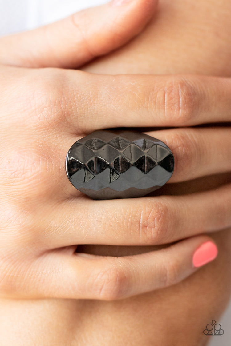 Ferociously Faceted - Black 1901