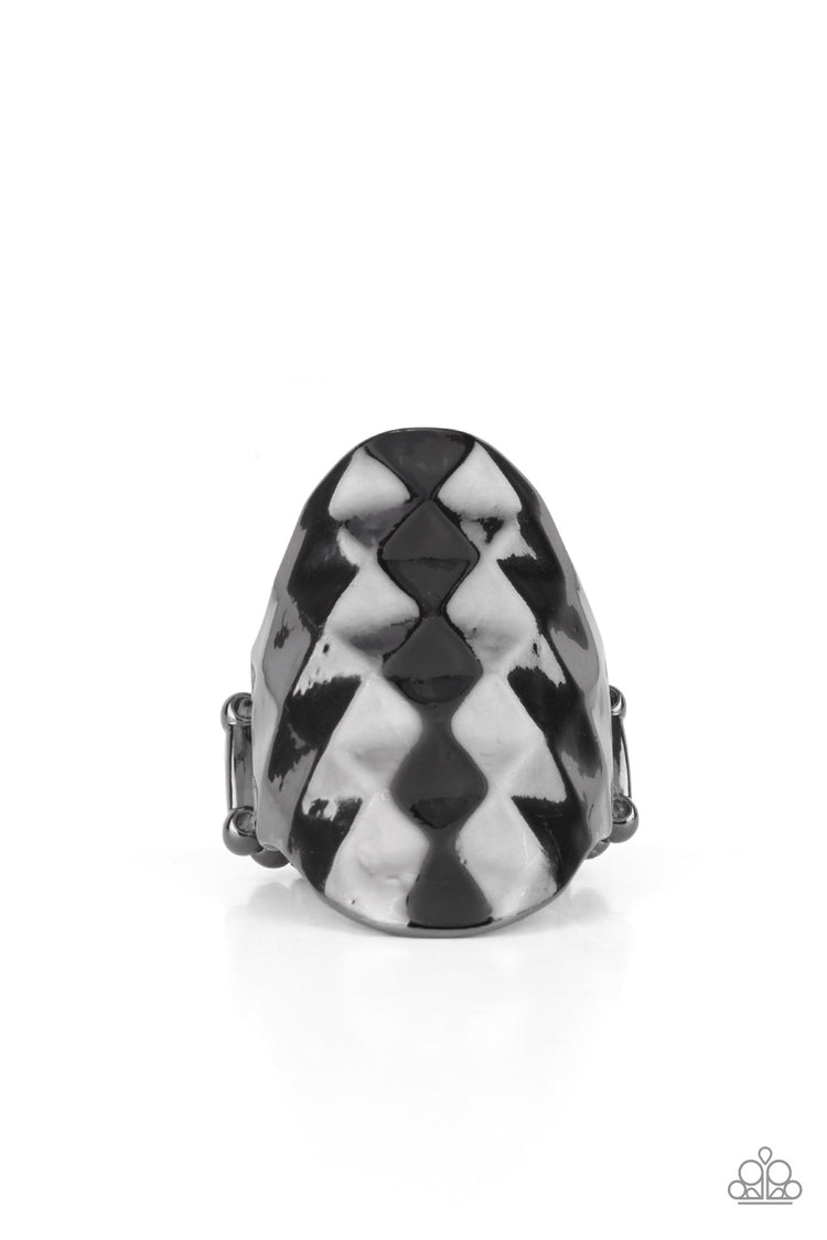 Ferociously Faceted - Black 1901