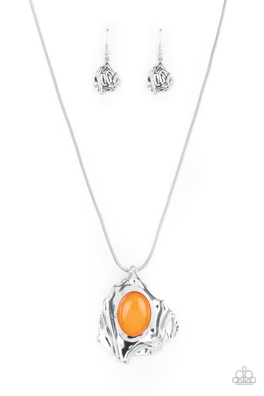 Amazon Amulet - Orange 1837
