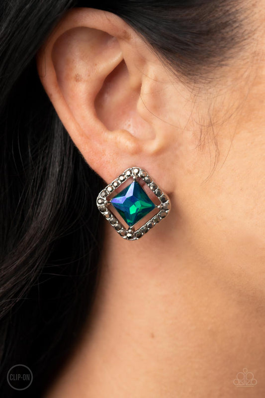 Cosmic Catwalk - Green 0089