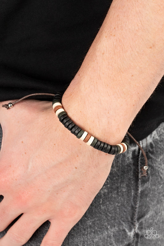 Wild Wanderer - Black 0240