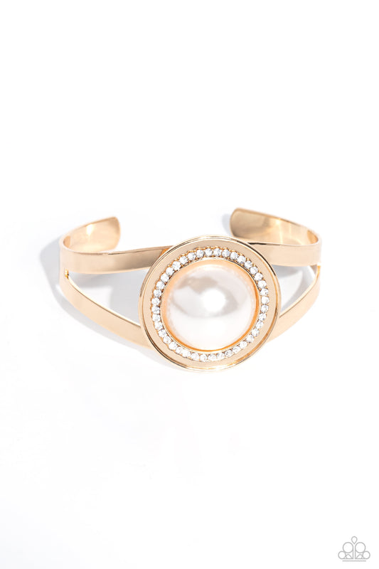 Put On The GLITZ - Gold 0229