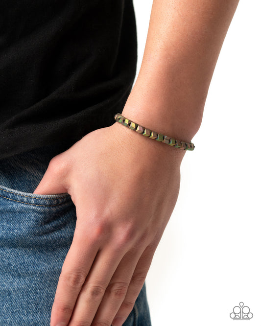 Faceted Finale - Multi 0364